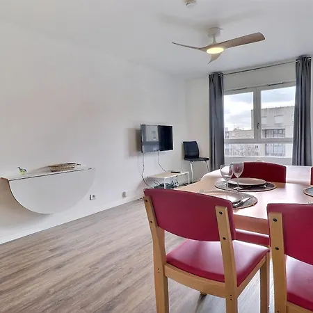 Bright And Functional In The Heart Of 7 *